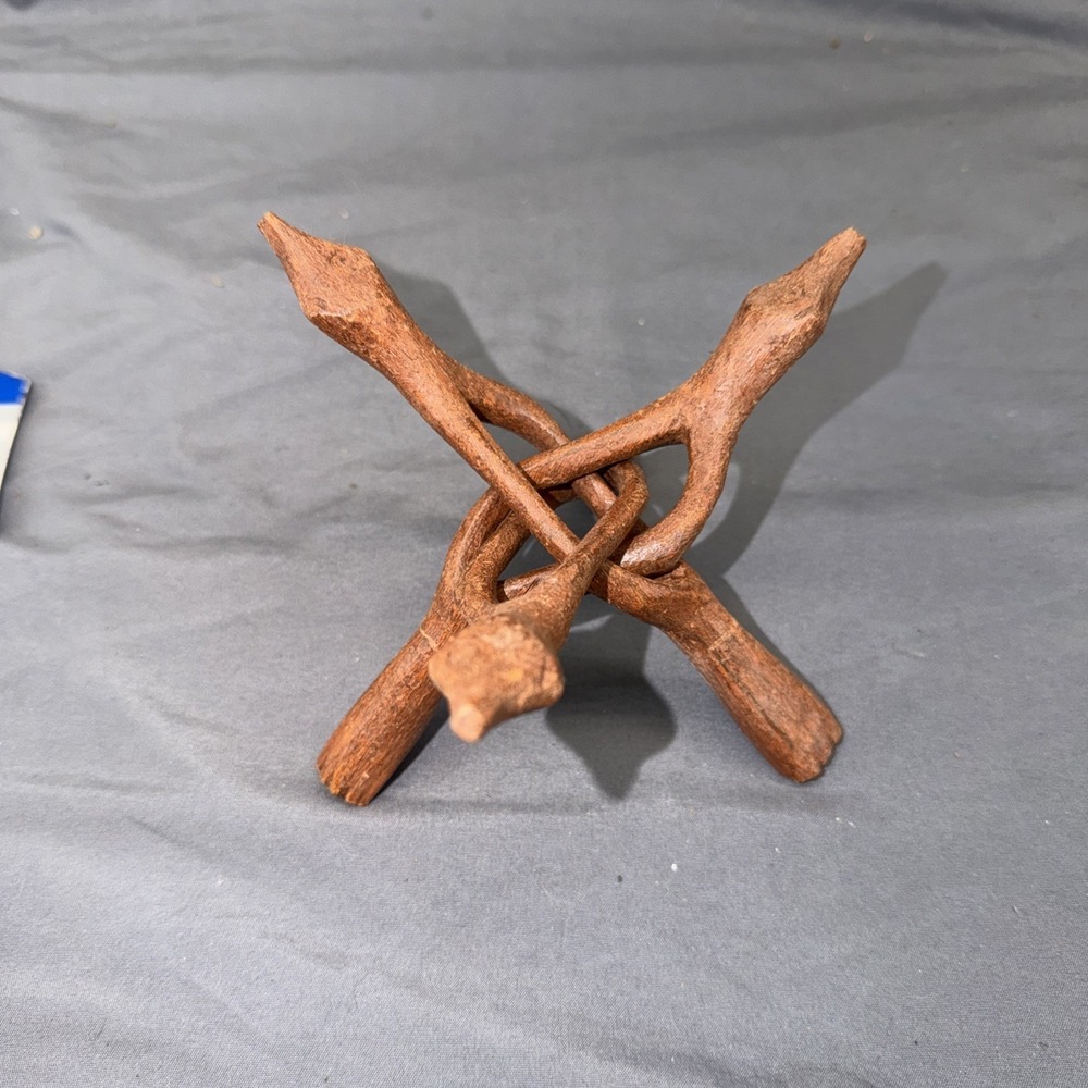 Vintage Hand Carved Interlocking Folding Cobra Tripod Stand Crystal Ball Holder